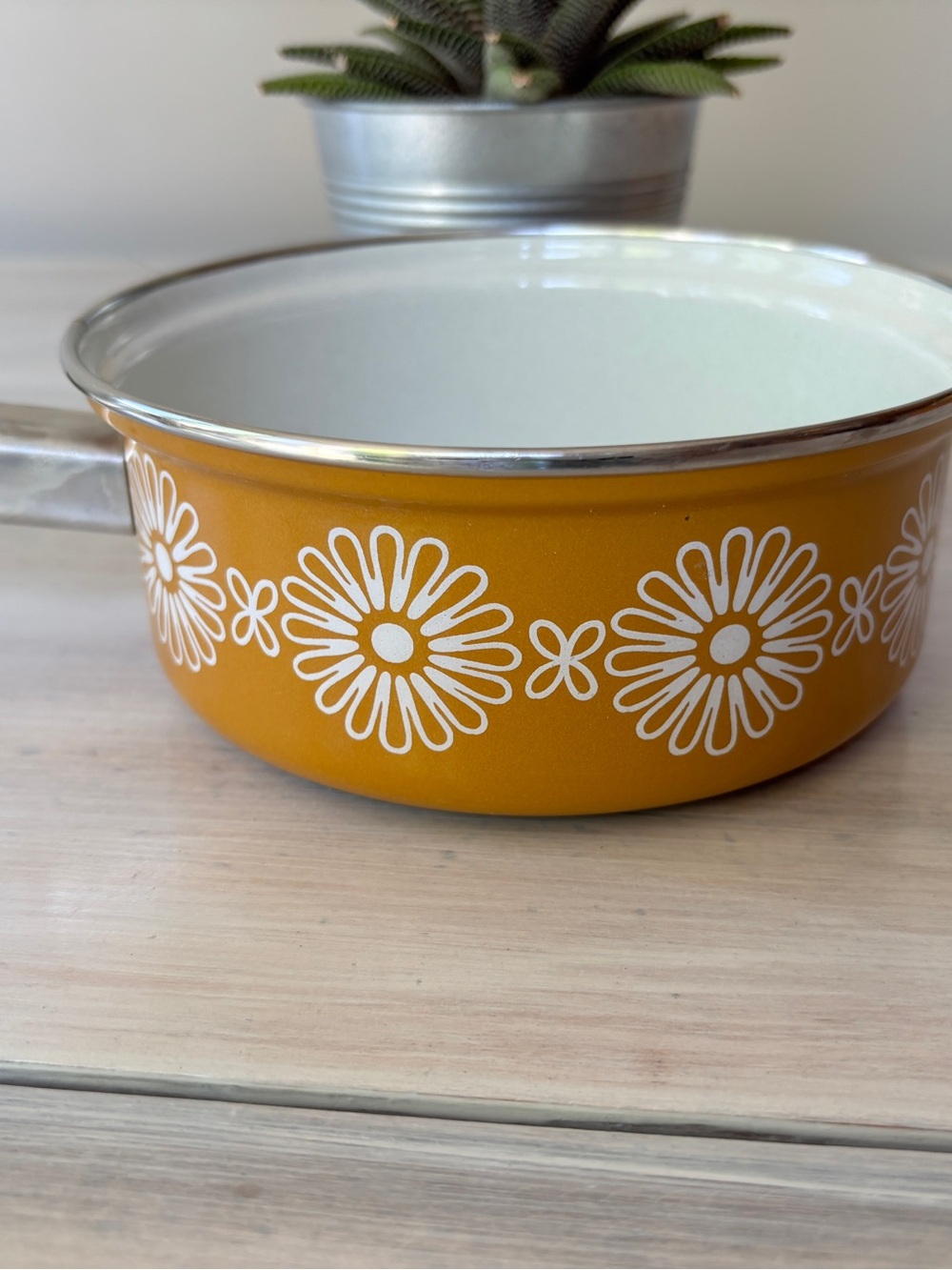 Vintage Mustard‑Yellow Floral Saucepan/Pot